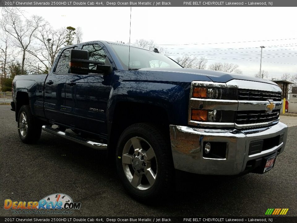 2017 Chevrolet Silverado 2500HD LT Double Cab 4x4 Deep Ocean Blue Metallic / Jet Black Photo #1
