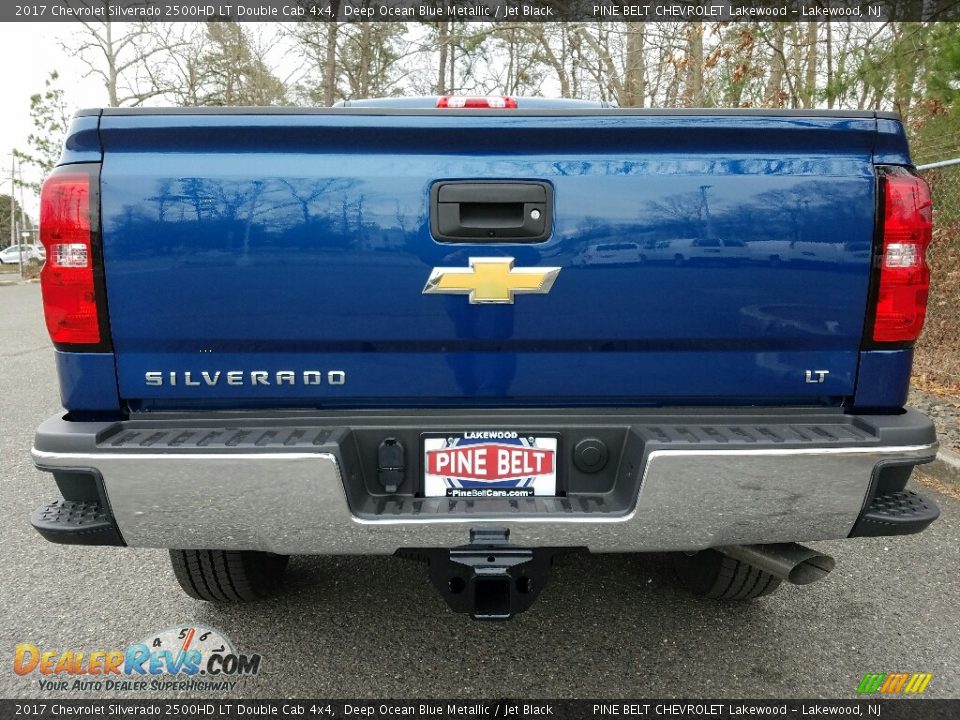 2017 Chevrolet Silverado 2500HD LT Double Cab 4x4 Deep Ocean Blue Metallic / Jet Black Photo #5