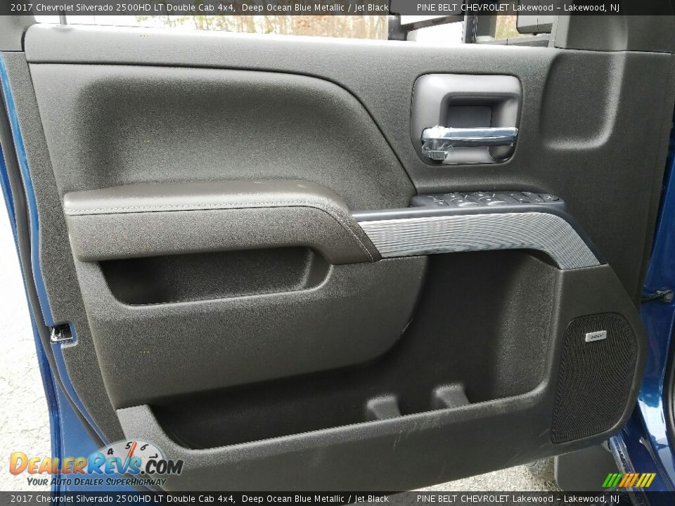 2017 Chevrolet Silverado 2500HD LT Double Cab 4x4 Deep Ocean Blue Metallic / Jet Black Photo #6