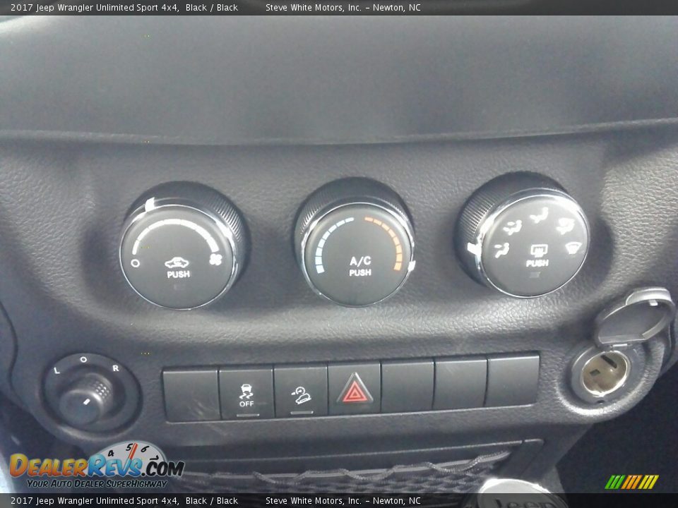 2017 Jeep Wrangler Unlimited Sport 4x4 Black / Black Photo #7