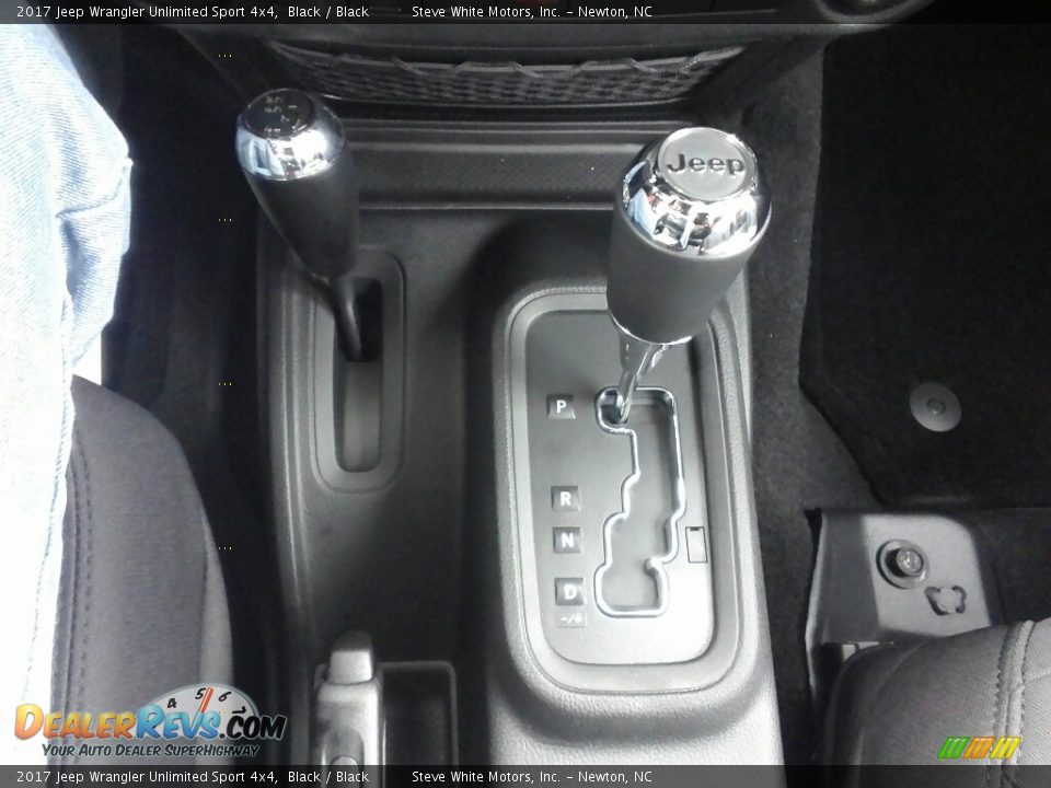 2017 Jeep Wrangler Unlimited Sport 4x4 Black / Black Photo #8
