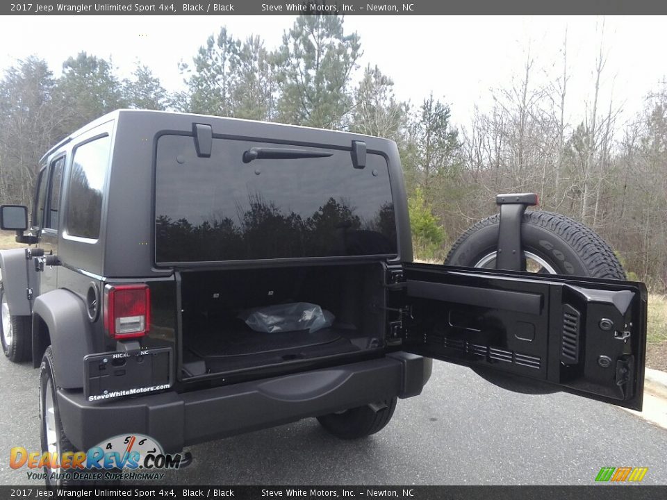 2017 Jeep Wrangler Unlimited Sport 4x4 Black / Black Photo #14