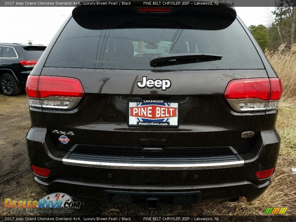 2017 Jeep Grand Cherokee Overland 4x4 Luxury Brown Pearl / Black Photo #5