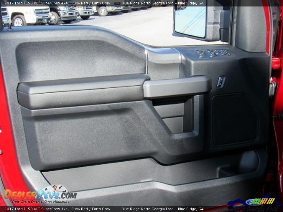 2017 Ford F150 XLT SuperCrew 4x4 Ruby Red / Earth Gray Photo #30