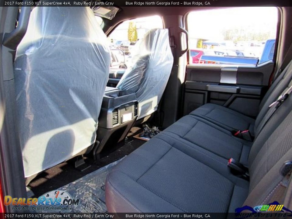 2017 Ford F150 XLT SuperCrew 4x4 Ruby Red / Earth Gray Photo #33