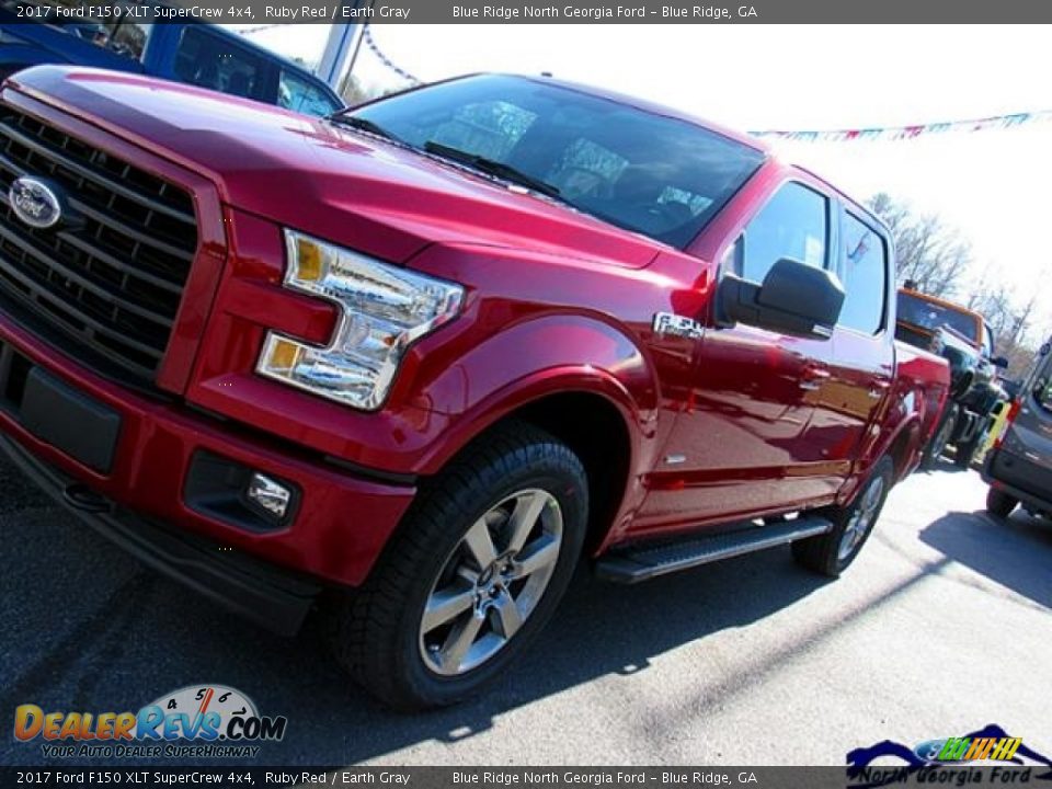 2017 Ford F150 XLT SuperCrew 4x4 Ruby Red / Earth Gray Photo #35