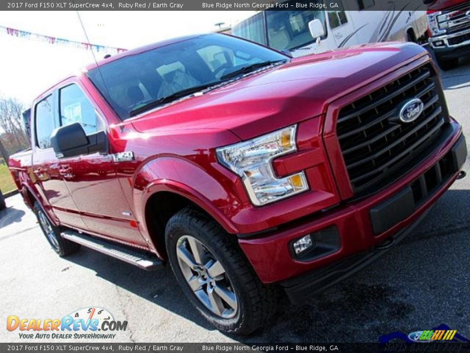 2017 Ford F150 XLT SuperCrew 4x4 Ruby Red / Earth Gray Photo #36
