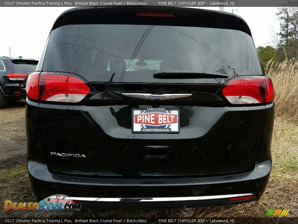 2017 Chrysler Pacifica Touring L Plus Brilliant Black Crystal Pearl / Black/Alloy Photo #5