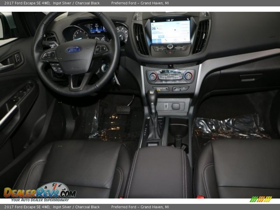 2017 Ford Escape SE 4WD Ingot Silver / Charcoal Black Photo #2