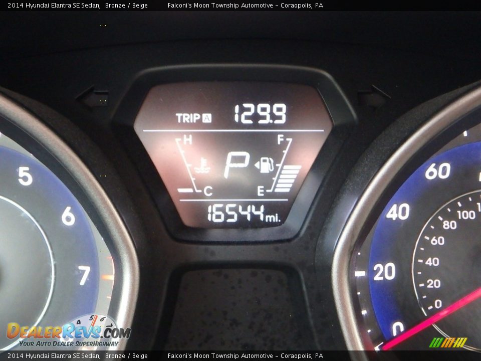 2014 Hyundai Elantra SE Sedan Bronze / Beige Photo #24