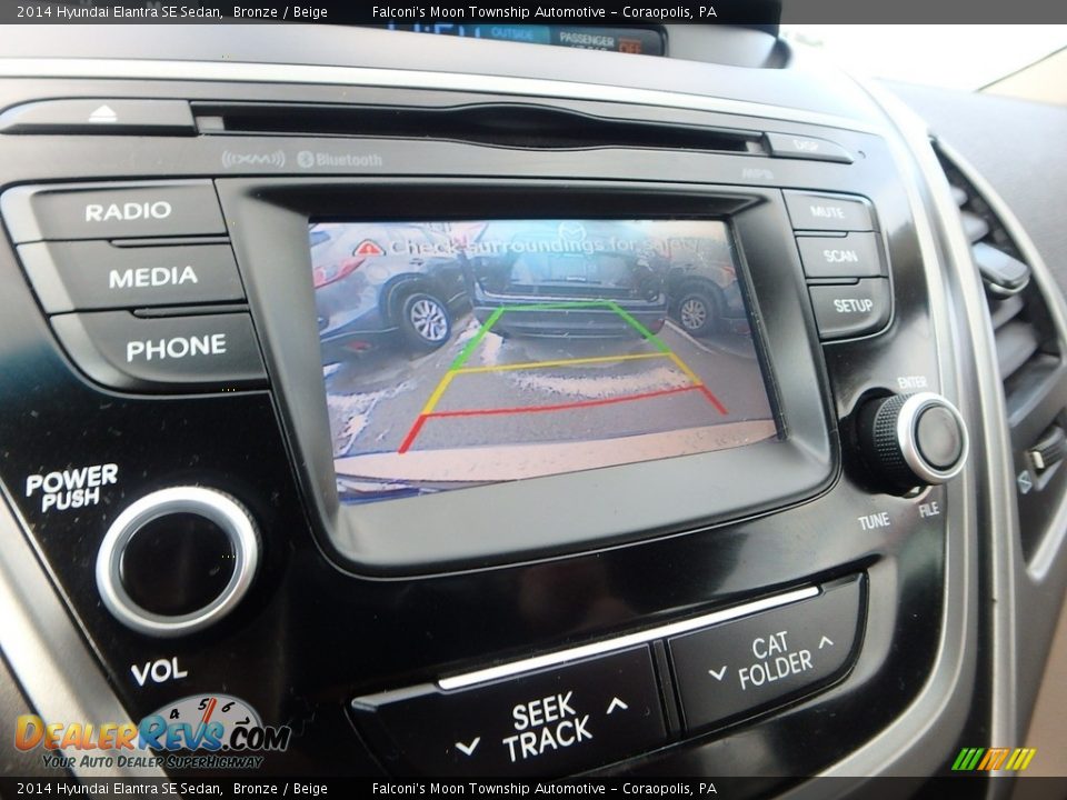 2014 Hyundai Elantra SE Sedan Bronze / Beige Photo #25