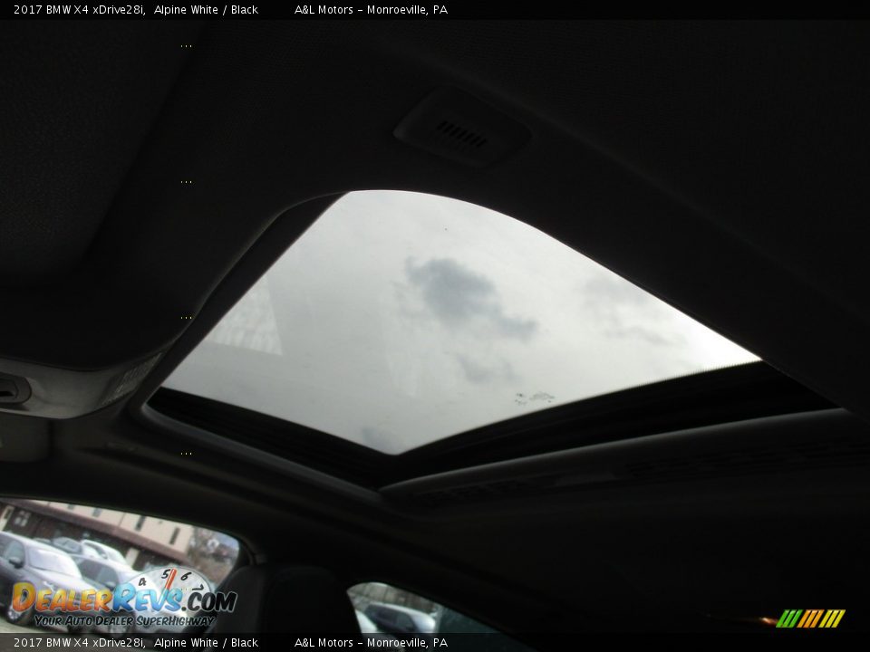 2017 BMW X4 xDrive28i Alpine White / Black Photo #11