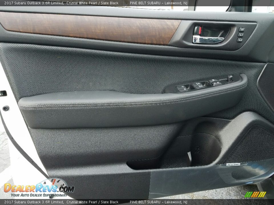 2017 Subaru Outback 3.6R Limited Crystal White Pearl / Slate Black Photo #6
