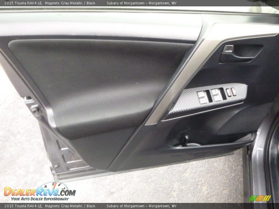 2015 Toyota RAV4 LE Magnetic Gray Metallic / Black Photo #14