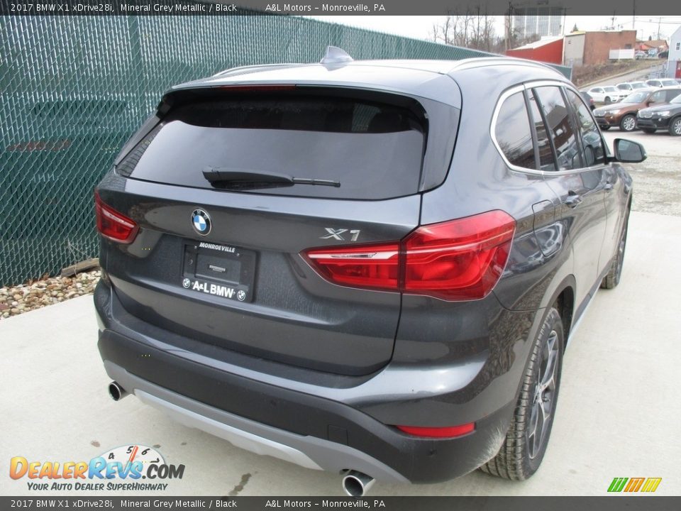 2017 BMW X1 xDrive28i Mineral Grey Metallic / Black Photo #4