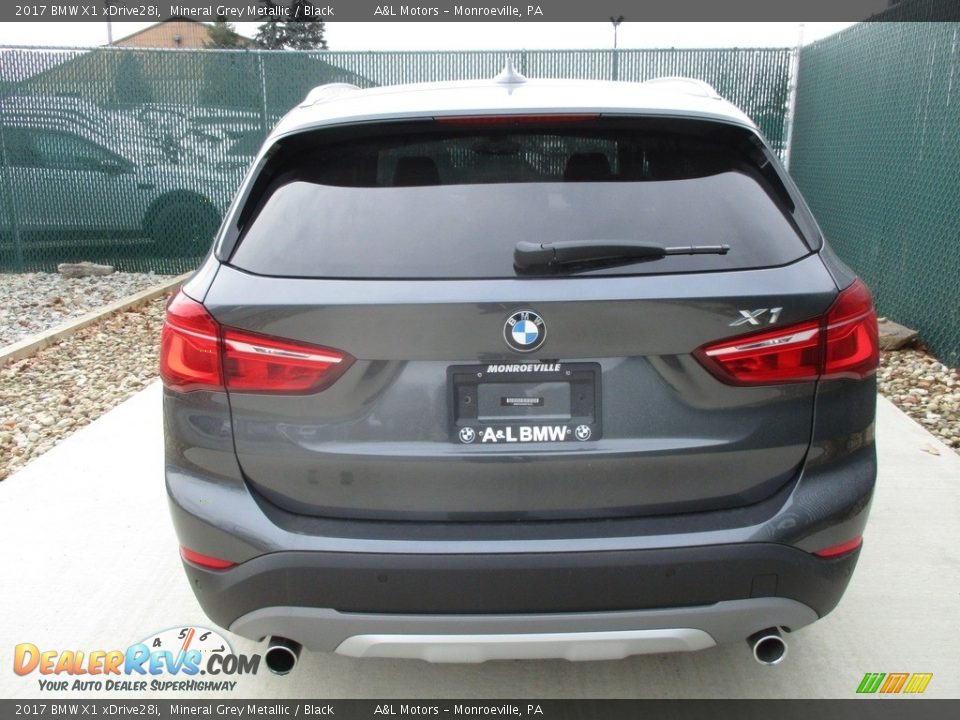 2017 BMW X1 xDrive28i Mineral Grey Metallic / Black Photo #9