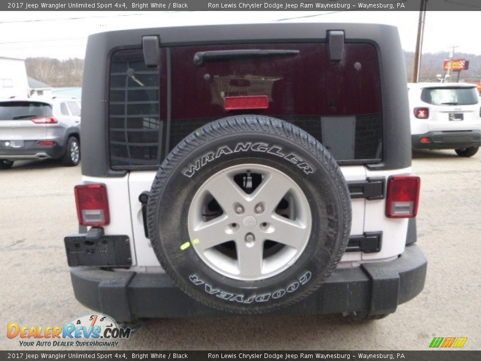 2017 Jeep Wrangler Unlimited Sport 4x4 Bright White / Black Photo #6