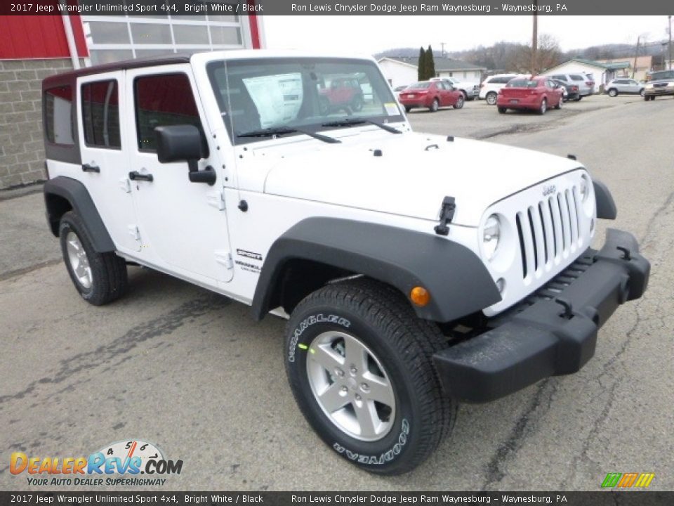 2017 Jeep Wrangler Unlimited Sport 4x4 Bright White / Black Photo #9