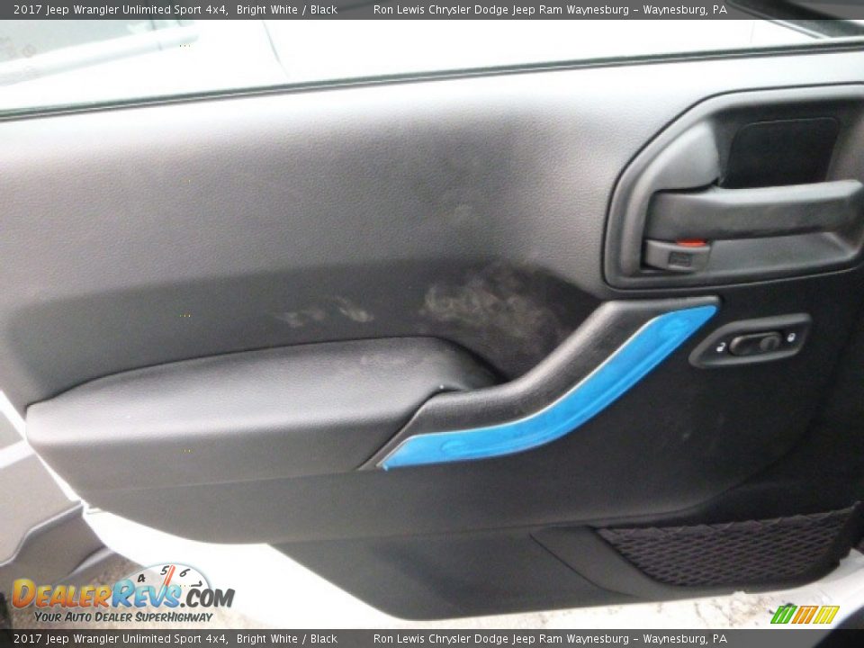 2017 Jeep Wrangler Unlimited Sport 4x4 Bright White / Black Photo #15