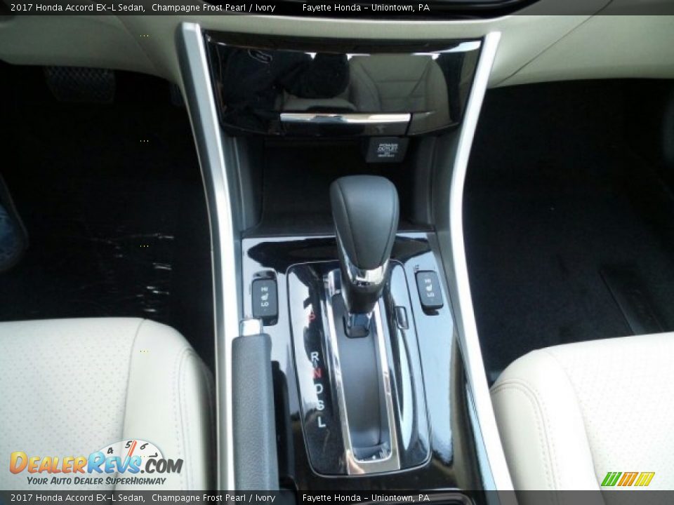 2017 Honda Accord EX-L Sedan Champagne Frost Pearl / Ivory Photo #24