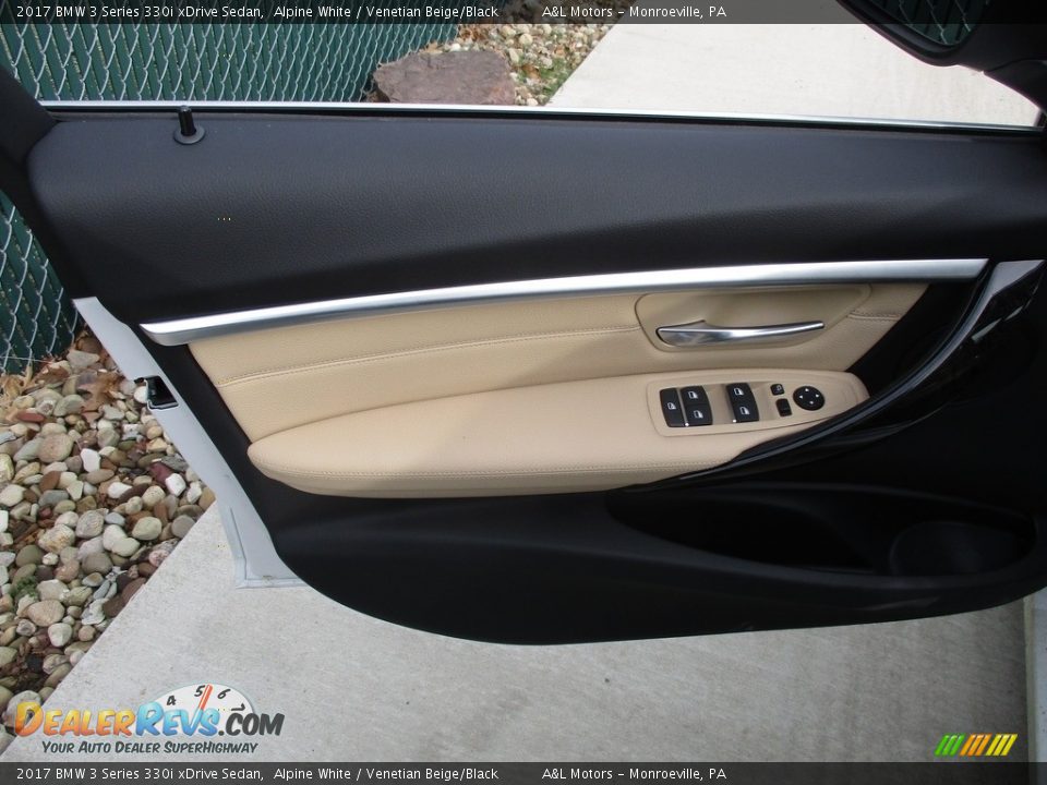 2017 BMW 3 Series 330i xDrive Sedan Alpine White / Venetian Beige/Black Photo #10