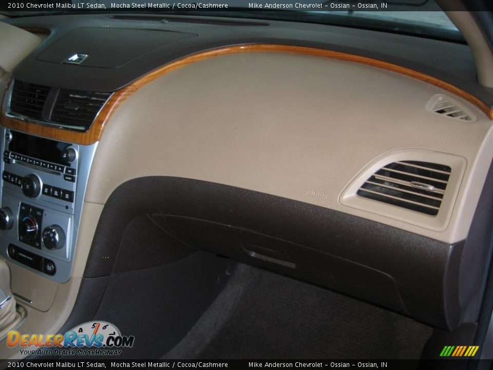 2010 Chevrolet Malibu LT Sedan Mocha Steel Metallic / Cocoa/Cashmere Photo #9