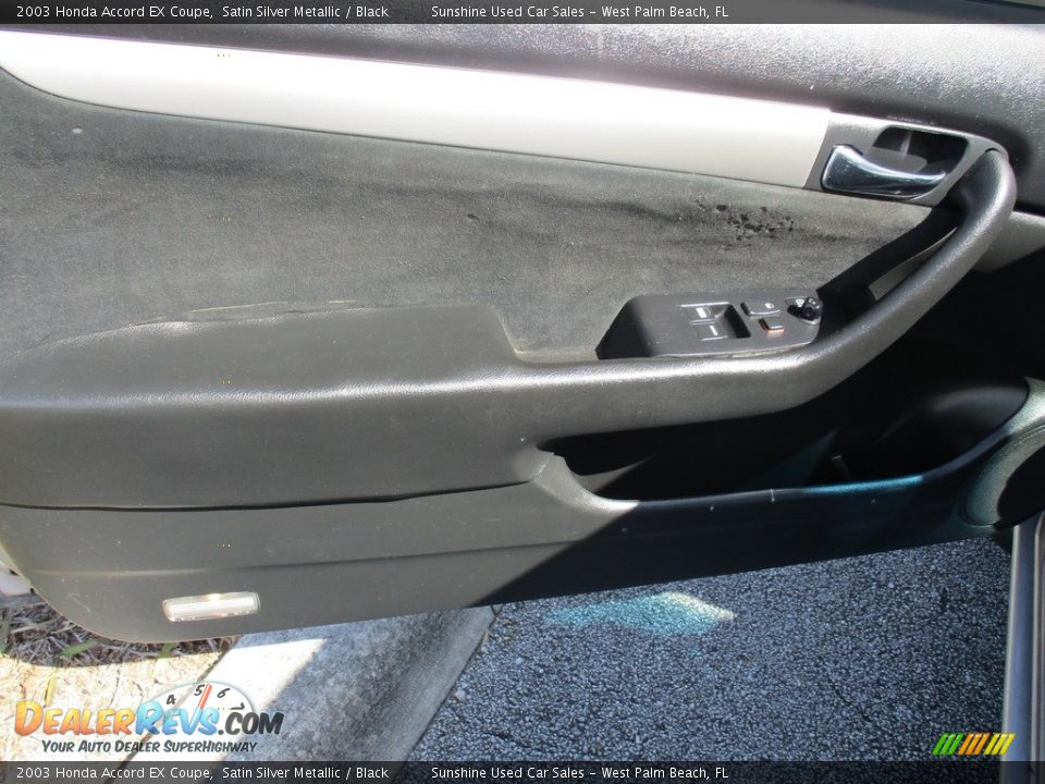 2003 Honda Accord EX Coupe Satin Silver Metallic / Black Photo #9