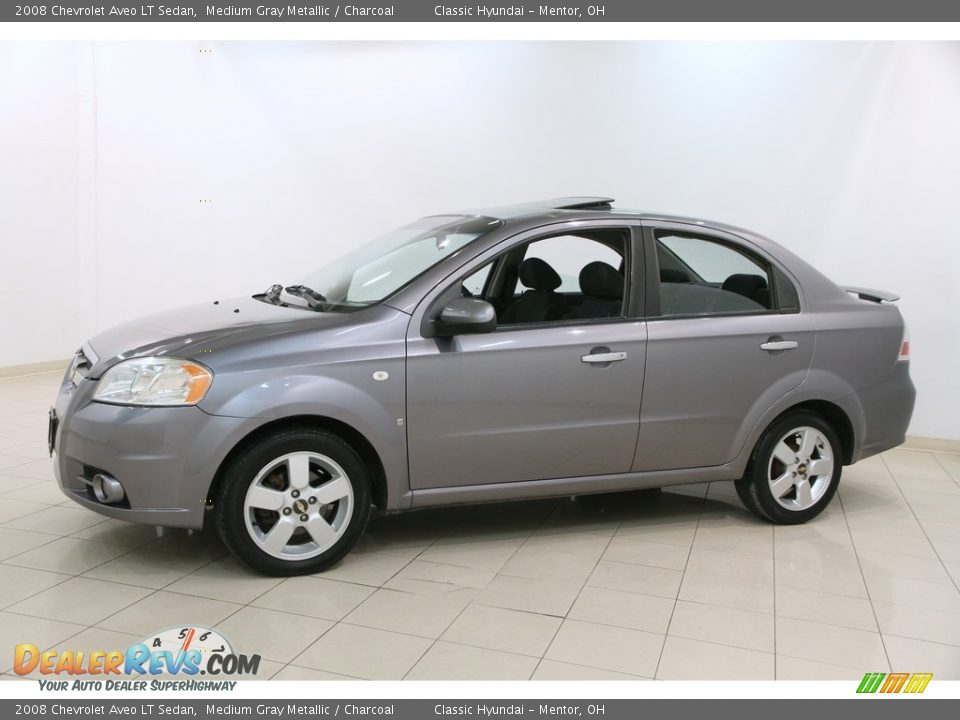 Front 3/4 View of 2008 Chevrolet Aveo LT Sedan Photo #3