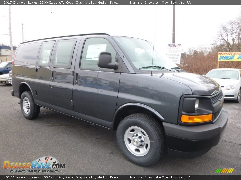 Front 3/4 View of 2017 Chevrolet Express 2500 Cargo WT Photo #3