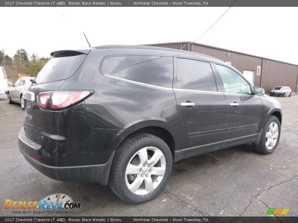 2017 Chevrolet Traverse LT AWD Mosaic Black Metallic / Ebony Photo #5