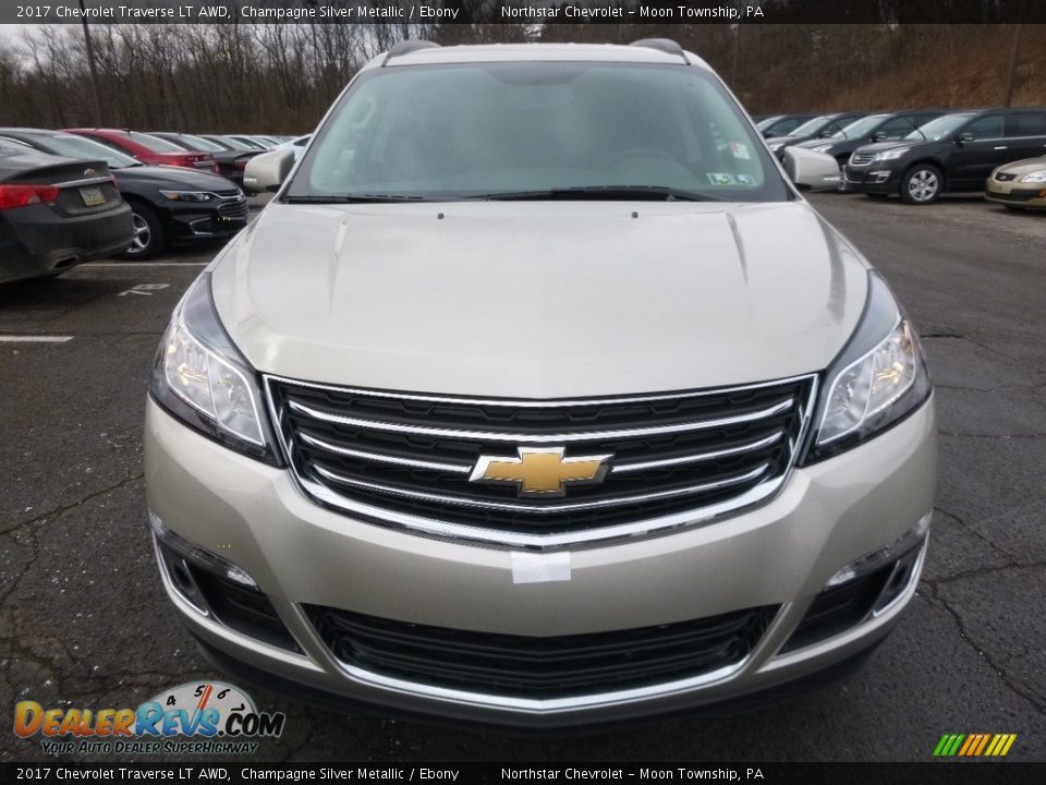 2017 Chevrolet Traverse LT AWD Champagne Silver Metallic / Ebony Photo #2