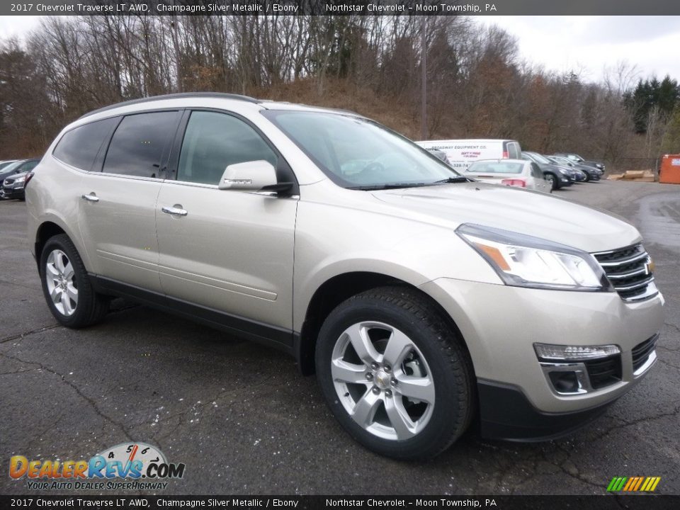 2017 Chevrolet Traverse LT AWD Champagne Silver Metallic / Ebony Photo #3
