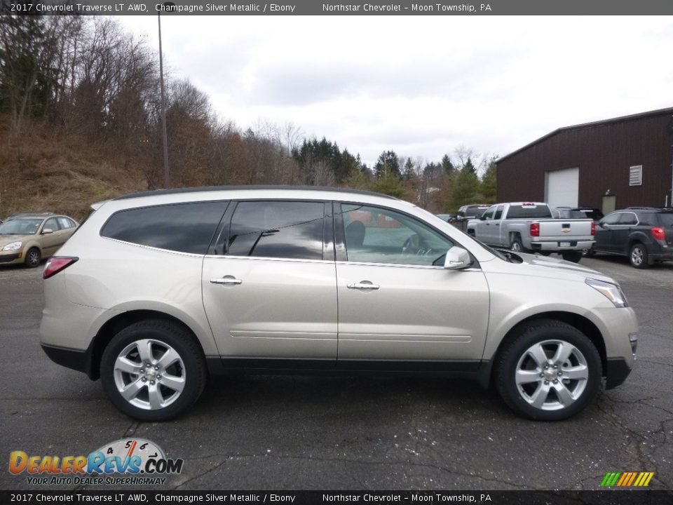 2017 Chevrolet Traverse LT AWD Champagne Silver Metallic / Ebony Photo #4