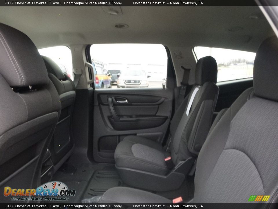 2017 Chevrolet Traverse LT AWD Champagne Silver Metallic / Ebony Photo #11