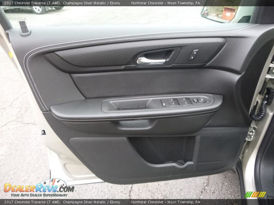 2017 Chevrolet Traverse LT AWD Champagne Silver Metallic / Ebony Photo #14
