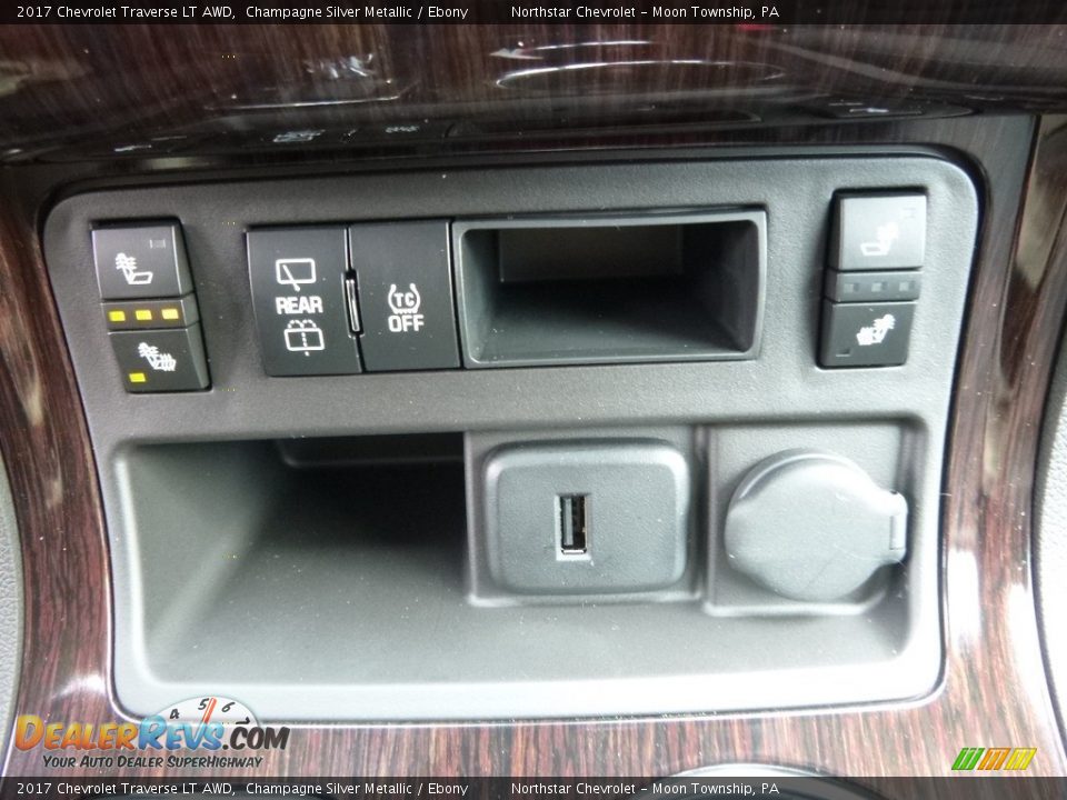 2017 Chevrolet Traverse LT AWD Champagne Silver Metallic / Ebony Photo #19
