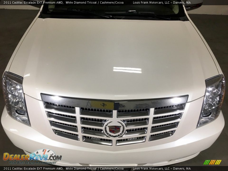 2011 Cadillac Escalade EXT Premium AWD White Diamond Tricoat / Cashmere/Cocoa Photo #13