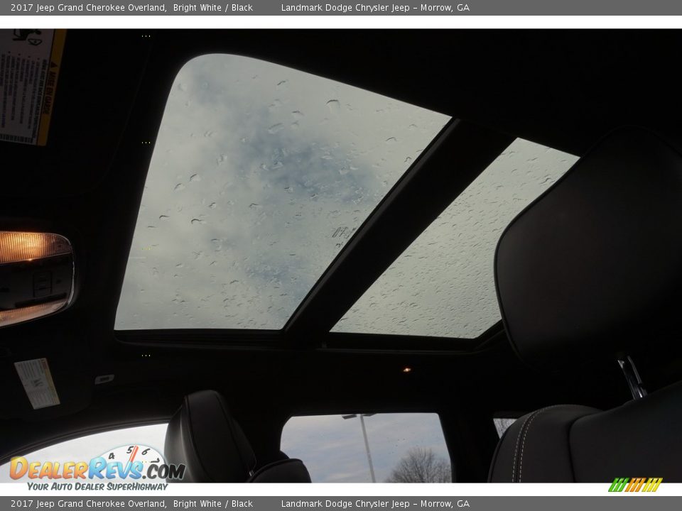 2017 Jeep Grand Cherokee Overland Bright White / Black Photo #8