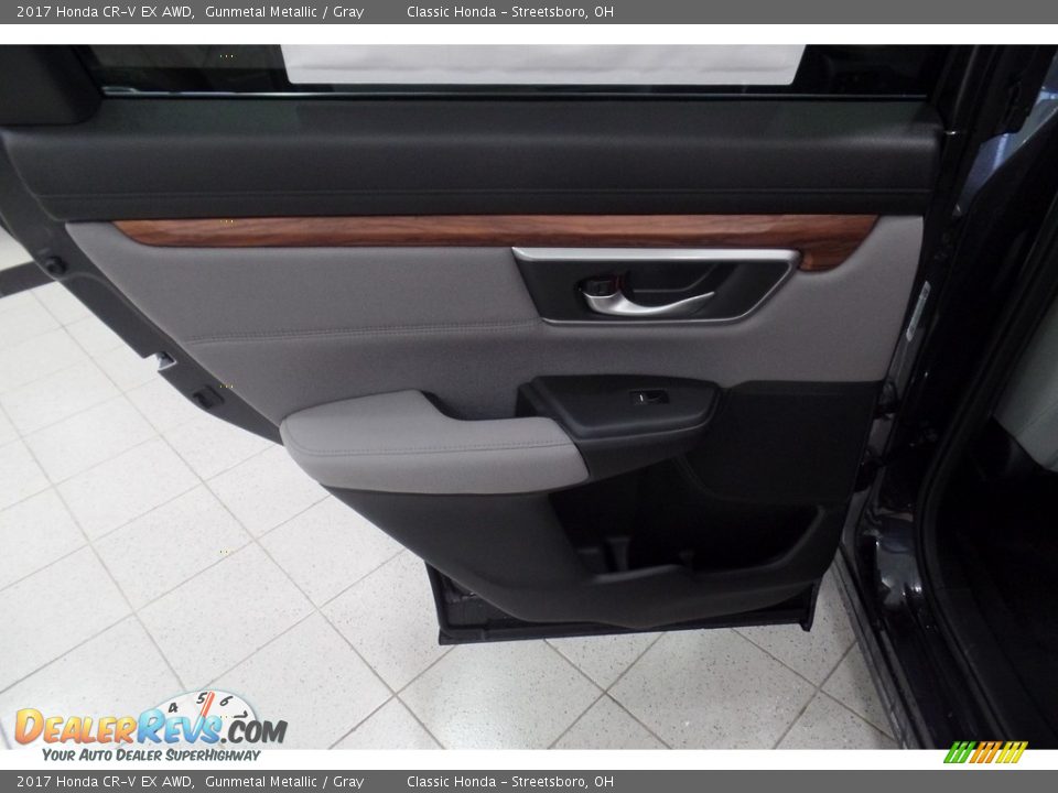 Door Panel of 2017 Honda CR-V EX AWD Photo #9