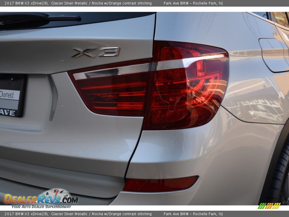 2017 BMW X3 xDrive28i Glacier Silver Metallic / Mocha w/Orange contrast stitching Photo #23