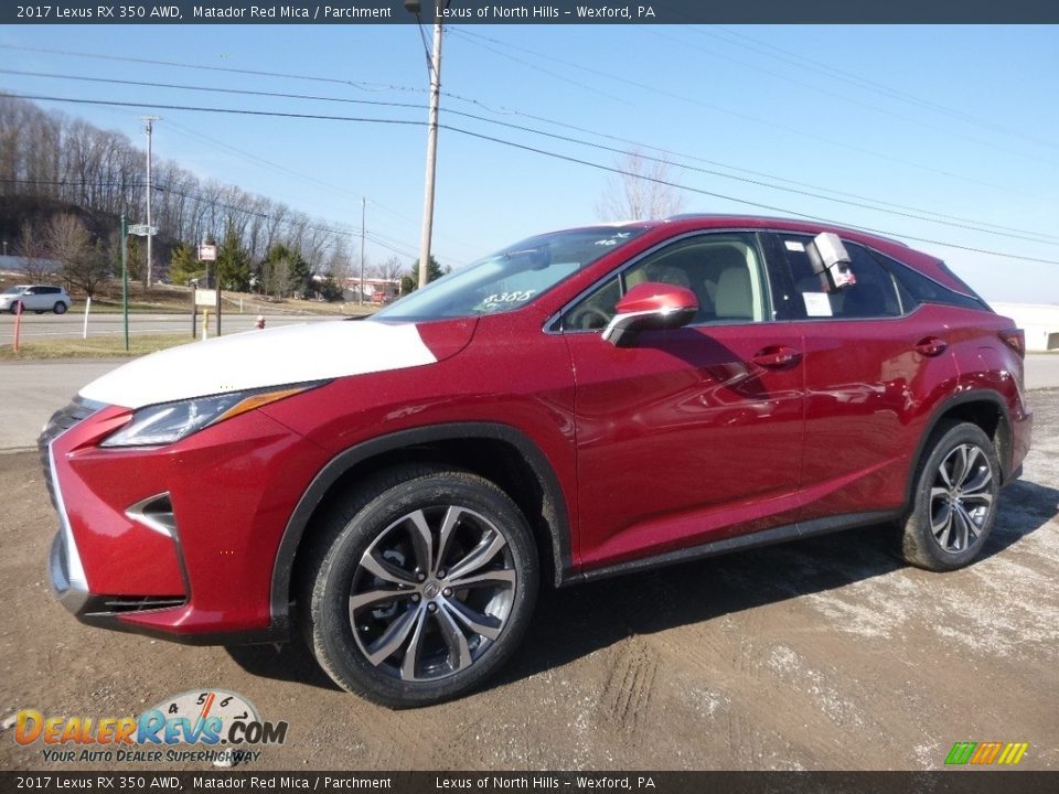 Front 3/4 View of 2017 Lexus RX 350 AWD Photo #4