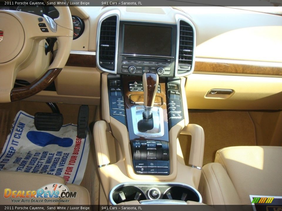 2011 Porsche Cayenne Sand White / Luxor Beige Photo #15