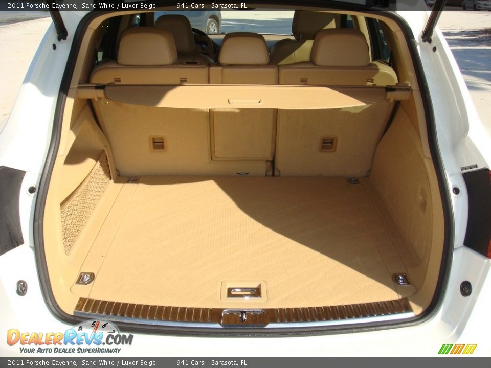 2011 Porsche Cayenne Sand White / Luxor Beige Photo #17