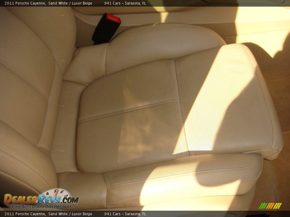 2011 Porsche Cayenne Sand White / Luxor Beige Photo #19