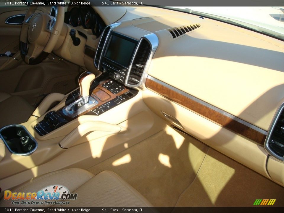 2011 Porsche Cayenne Sand White / Luxor Beige Photo #20