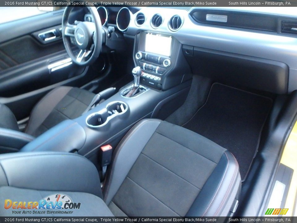 Front Seat of 2016 Ford Mustang GT/CS California Special Coupe Photo #11