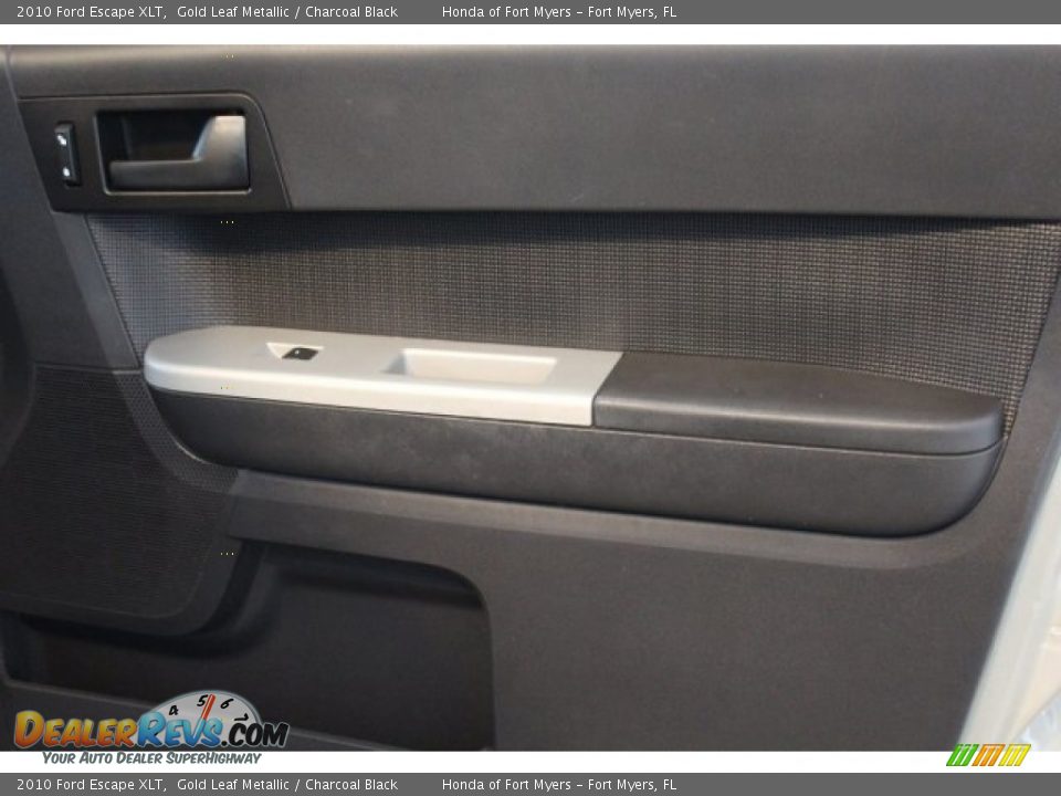 2010 Ford Escape XLT Gold Leaf Metallic / Charcoal Black Photo #31