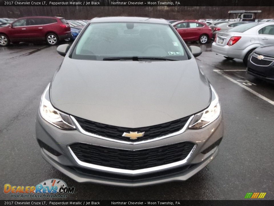 2017 Chevrolet Cruze LT Pepperdust Metallic / Jet Black Photo #2