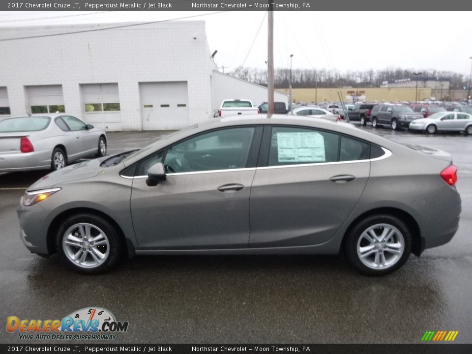 2017 Chevrolet Cruze LT Pepperdust Metallic / Jet Black Photo #9