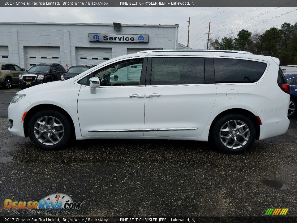 2017 Chrysler Pacifica Limited Bright White / Black/Alloy Photo #3